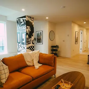 Chic Cozy Retreat - 2br - Stunning North End Views , Halifax Canada