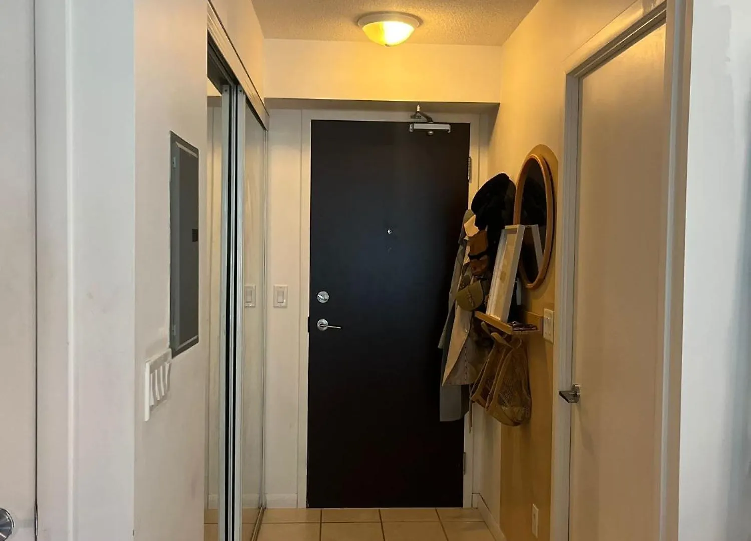 Studio For 2 In Downtown Toronto Apartment